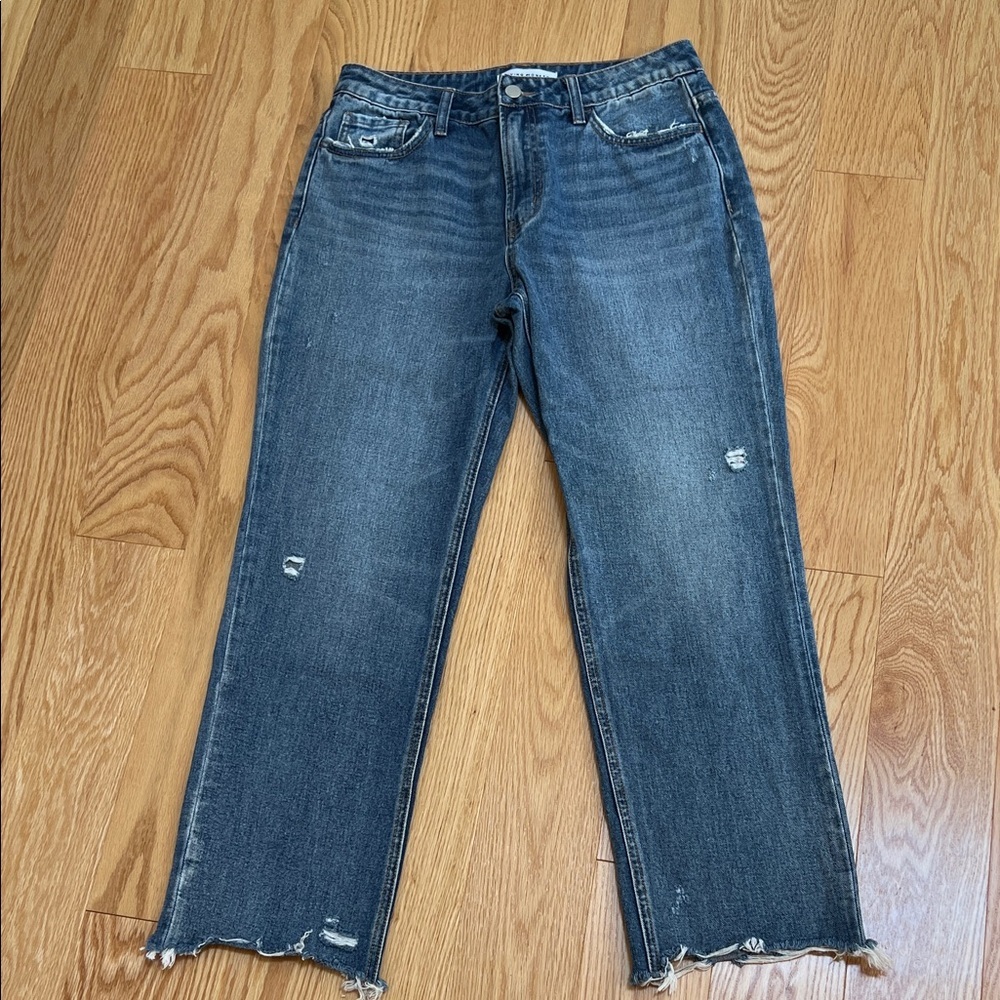 Flying Monkey SZ 27, Boatload distressed hem high waist crop jeans.